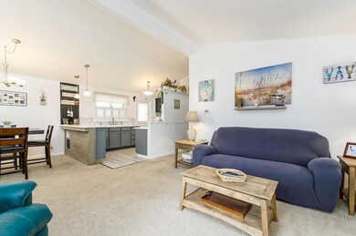 631 Raleigh Dr, Columbus, OH 43228 - photo 5