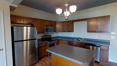 4503-Twain-Circle-304-1