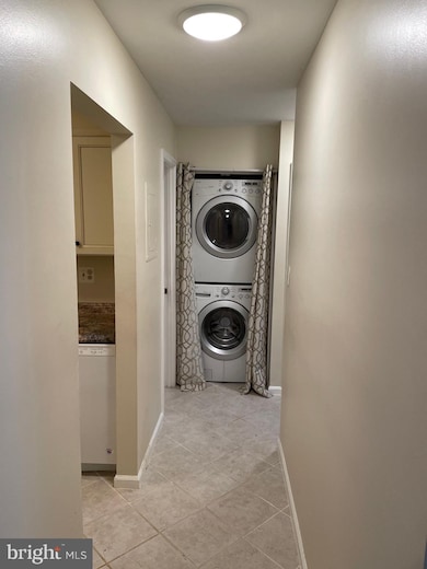 5800 Cove Landing Rd unit 204, Burke, VA 22015 - photo 3