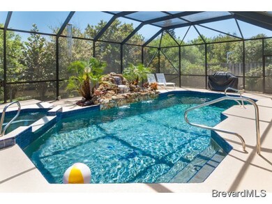 SCREEN ENCLOSED POOL