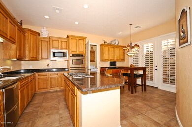 Beautiful Kitchen with Island