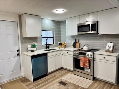 4820 Capron St, New Port Richey, FL 34653 - photo 5