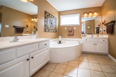 250 Countrywood Ln, Oakland, TN 38060 - photo 7