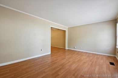 1512 E 52nd Place, Tulsa, OK 74105 - photo 6