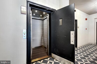 1669 Columbia Rd NW unit 411, Washington, DC 20009 - photo 6