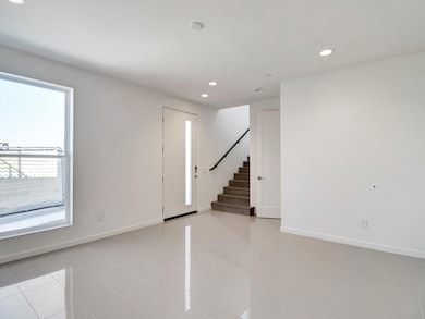 718 Obsidian Loop E unit 73, Palm Springs, CA 92264 - photo 4