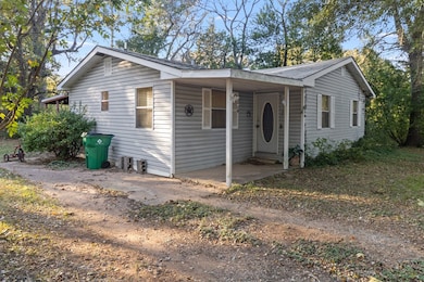 121 Blanton Rd, Palestine, TX 75803 - photo 2