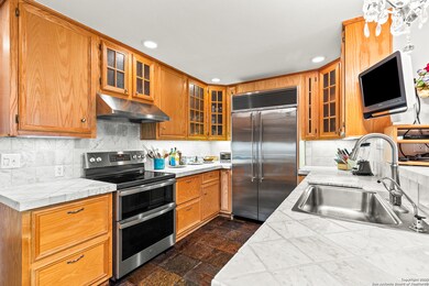 8101 Ozark Dr, San Marcos, TX 78666 - photo 7