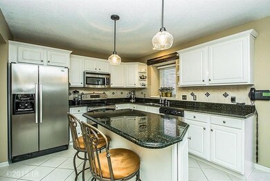 3606 SW 36th St, Des Moines, IA 50321 - photo 6