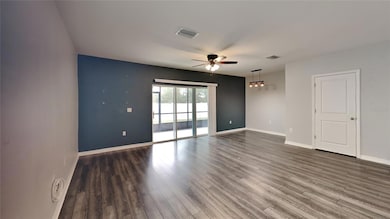 9972 Hound Chase Dr, Gibsonton, FL 33534 - photo 2