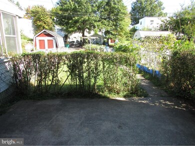 869 Wedgewood Dr, Lansdale, PA 19446 - photo 4