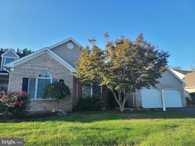 18727 Dover Dr, Hagerstown, MD 21742 - photo 2