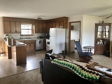 82 Tanglewood Dr, Manchester, TN 37355 - photo 6