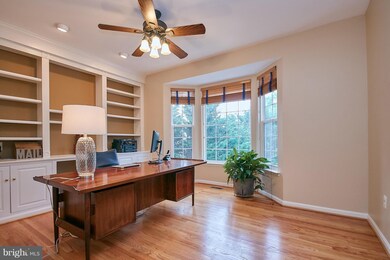 21434 Kenyon Ct, Sterling, VA 20164 - photo 4