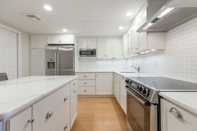 376 Commercial St unit 4F, Boston, MA 02109 - photo 4