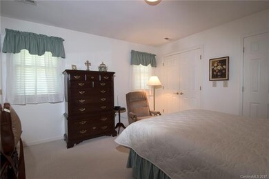 626 Stockton St, Statesville, NC 28677 - photo 7