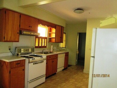 1310 Sylvian Dr, Macon, GA 31206 - photo 6