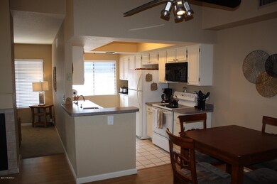 7952 E Colette Cir unit 164, Tucson, AZ 85710 - photo 5