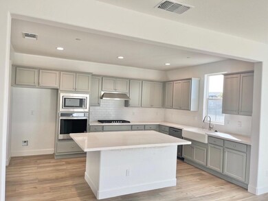 14670 Spanish Bay Way, Kitchen