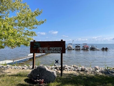 Unit 46 Questview Dr, Houghton Lake, MI 48629 - photo 7