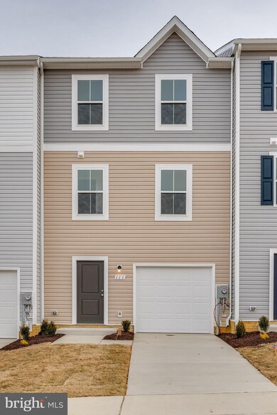 111 Perdiz Rd, Hedgesville, WV 25427 - photo 2