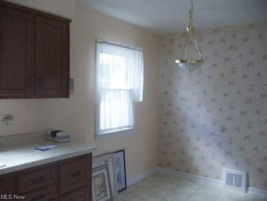 1504 28th St NE, Canton, OH 44714 - photo 6