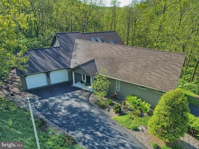 245 Blossom Ct, Bernville, PA 19506 - photo 3