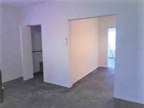 911 W. Gray # 1 view from living 
room through di