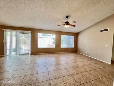 6718 E Indigo St, Mesa, AZ 85205 - photo 2
