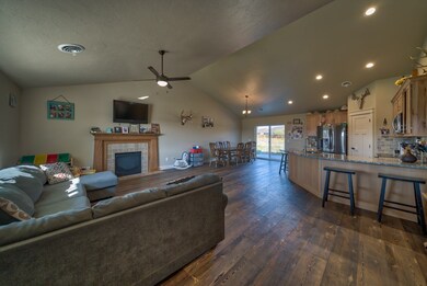 unlisted-address, Cody, WY 82414 - photo 2
