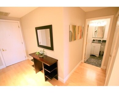 The Mariner Condominiums unit 702, Boston, MA 02109 - photo 2