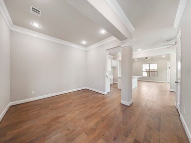 948 Judiway St, Houston, TX 77018 - photo 5