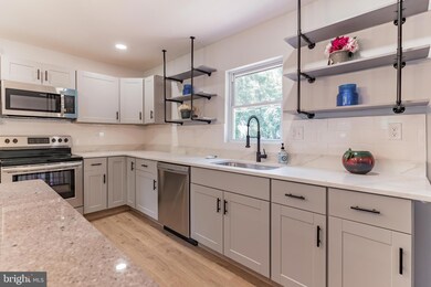 1175 Marlboro Rd, Lothian, MD 20711 - photo 4