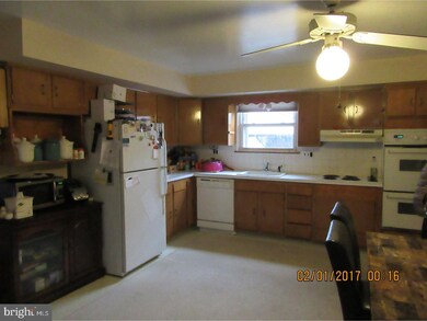 846 Kedron Ave, Morton, PA 19070 - photo 5