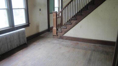 53 Poplar St, Wilkes Barre, PA 18702 - photo 3