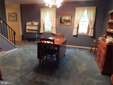 33 Golfview Ln, Reading, PA 19606 - photo 5