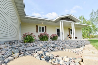 109 E 5th St, Argyle, MN 56713 - photo 2