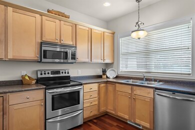 2775 Sunflower Dr, Fitchburg, WI 53711 - photo 3