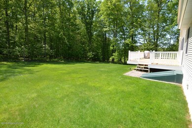 145 Kestrel Rd, Mountain Top, PA 18707 - photo 5