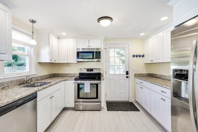 8 Eldona Ave, Falmouth, MA 02540 - photo 6