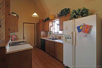 574 N Buckeye Trail, Cleveland, OK 74020 - photo 7