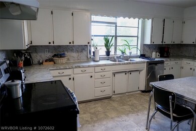 1141 Old Graphic St, Mulberry, AR 72947 - photo 6