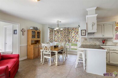 2128 W George St, Zachary, LA 70791 - photo 3