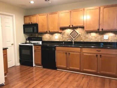 531 Nebraska Cir, Carol Stream, IL 60188 - photo 7