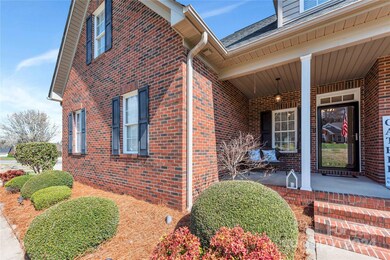 1540 Eden Glen Dr, Dallas, NC 28034 - photo 3