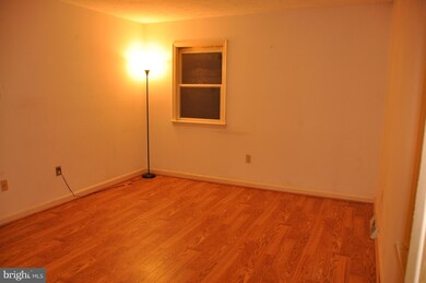 2405 Crestnoll Rd, Reisterstown, MD 21136 - photo 7