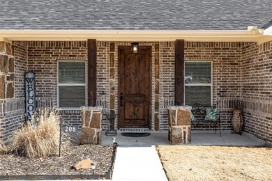 208 Amanda Dr, Weatherford, TX 76088 - photo 4