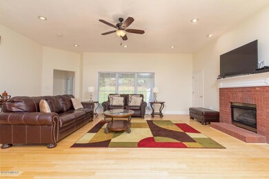 05 Great Room