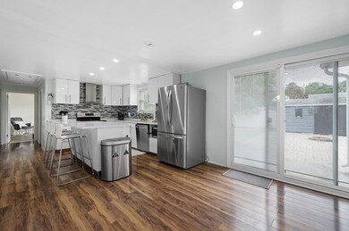 11 Savoy St, Worcester, MA 01607 - photo 7