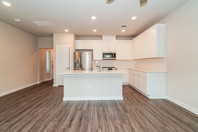 18330 W Centro Cir, Shenandoah, TX 77385 - photo 5